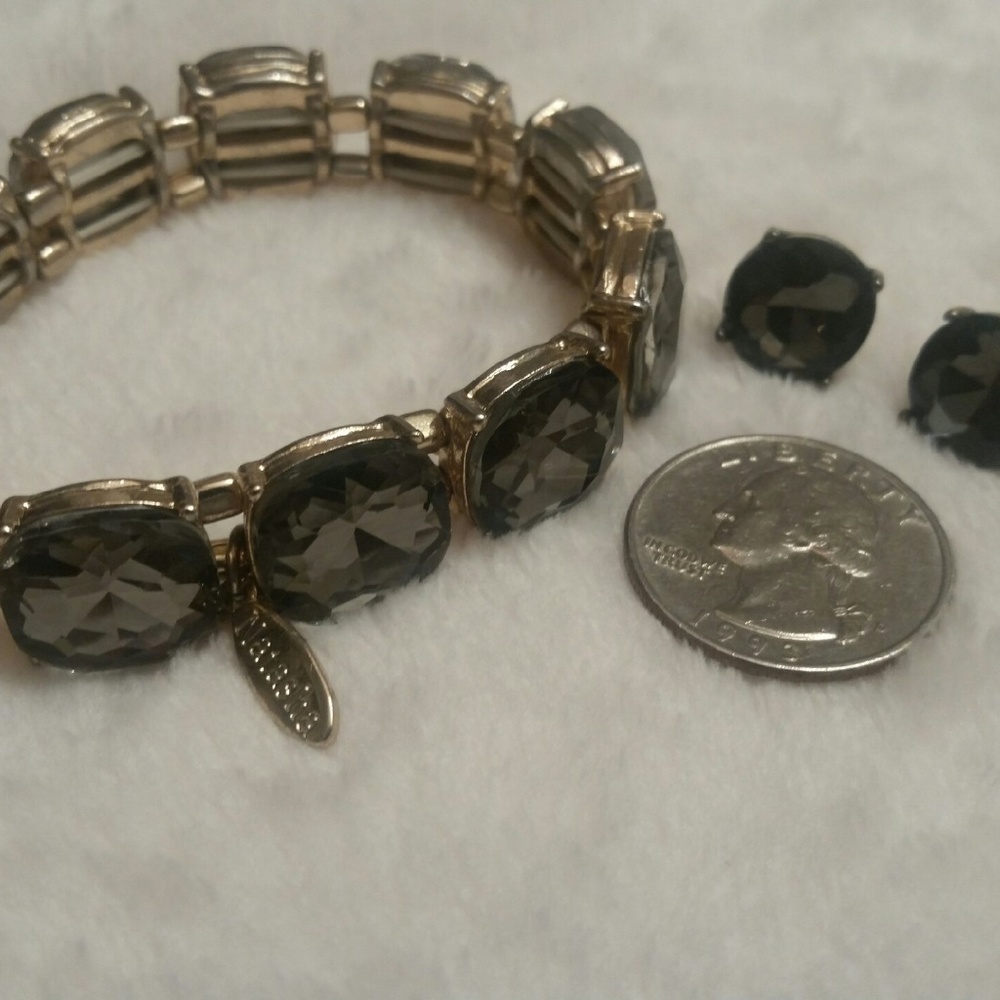 gray Natasha bracelet and random gray earrings